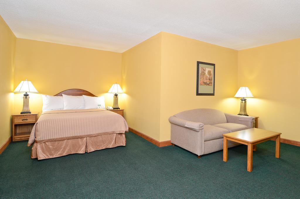Americas Best Value Inn Iola Exterior foto